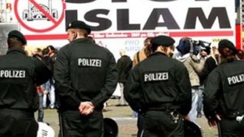 IŞİD sorunu islam düşmanlığını arttırdı