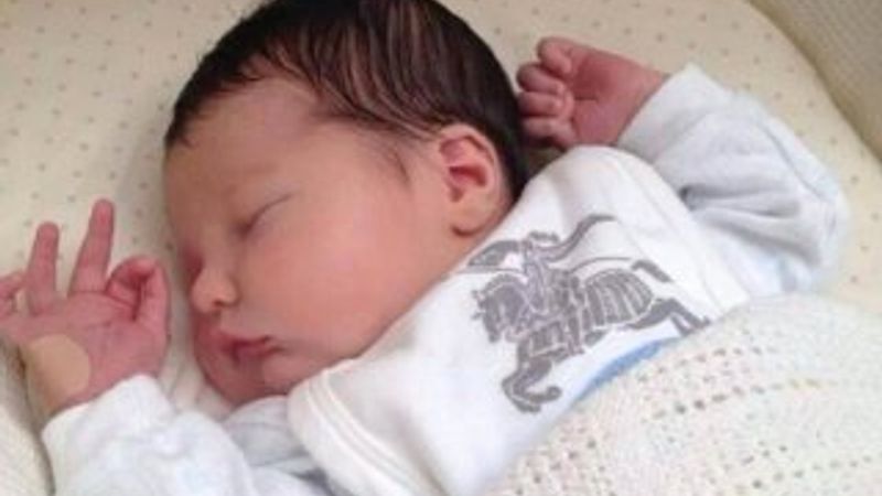 Serdar Ortaç'ın kaynanası doğurdu