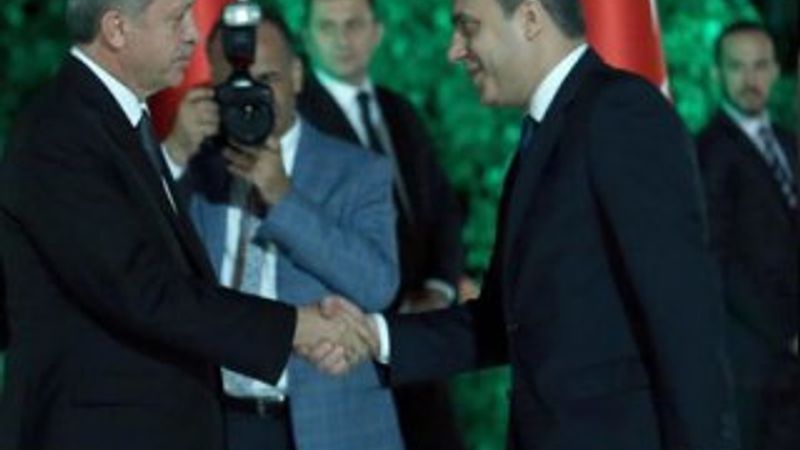 Cumhurbaşkanı Erdoğan'dan MİT'e takdirname
