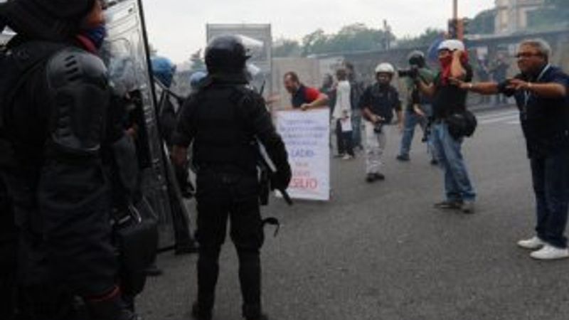 İtalya'da kemer sıkma eylemi