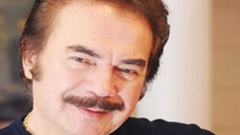 Orhan Gencebay'ın kalbine özel kart