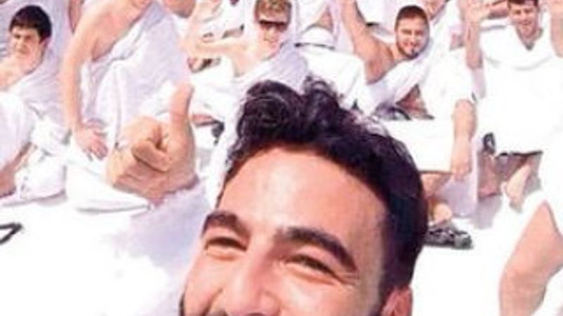 Yeni tartışma konusu Hacda selfie