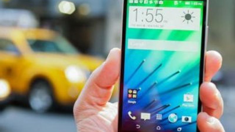 HTC 13MP kameralı telefonunu tanıttı