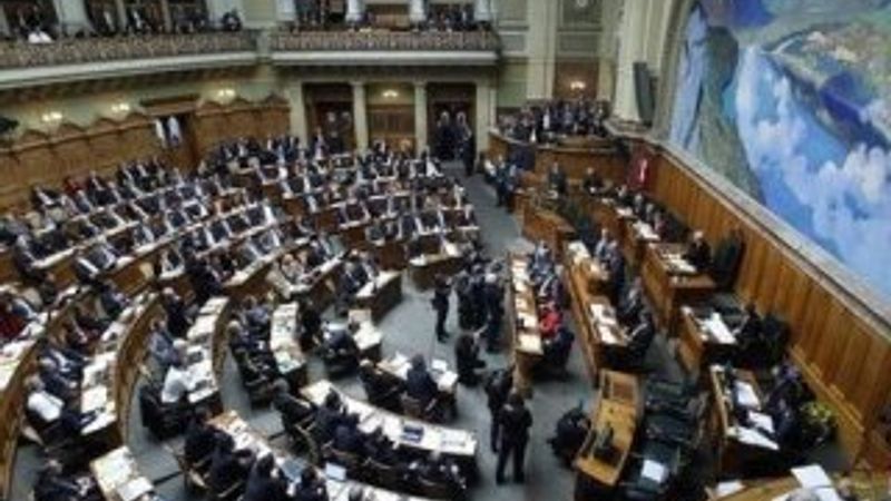 İsviçre'de tüm İslami faaliyetler yasaklandı