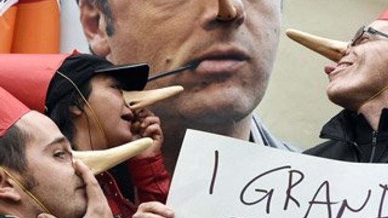 İtalya'da öğrenciler isyanda