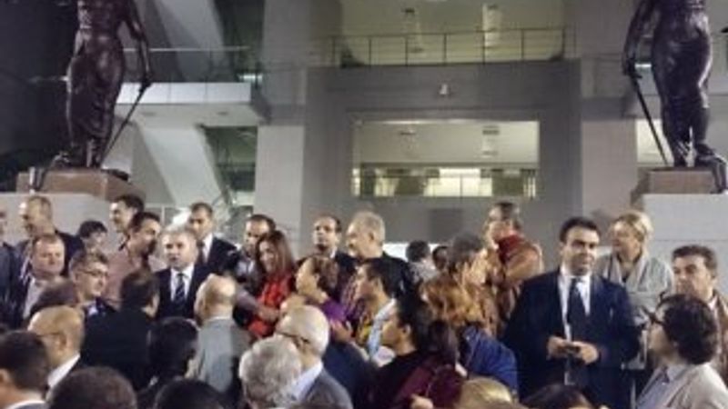 HSYK sonuçları Çağlayan'da alkışlarla karşılandı