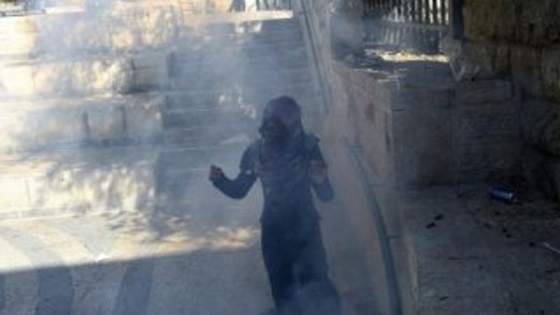 İsrail polisi Mescid-i Aksa'ya girişi engelledi