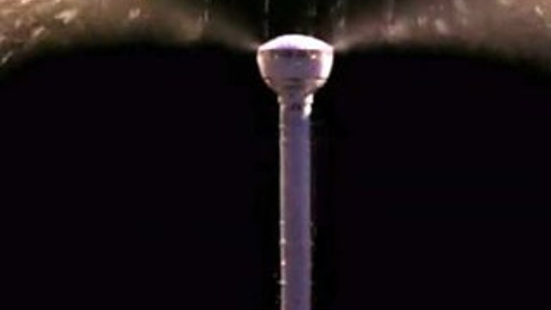 Çin'de görünmez şemsiye yapıldı İZLE