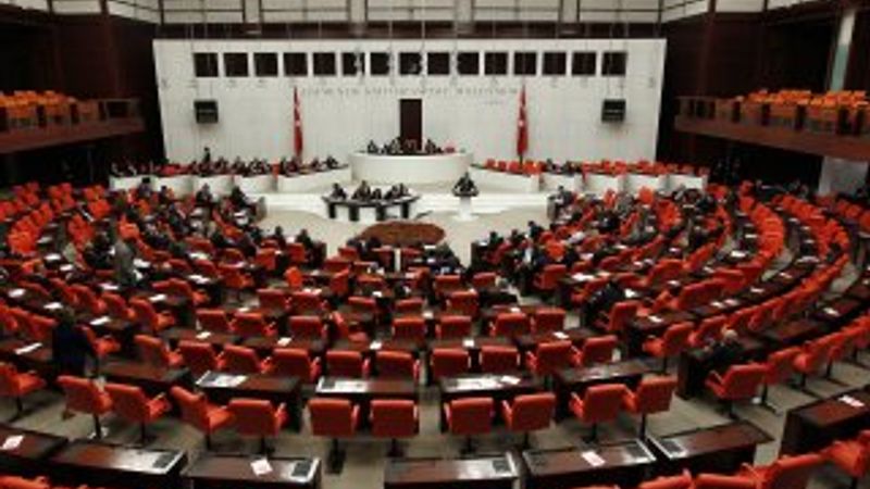 Yargı paketi görüşmeleri ertelendi