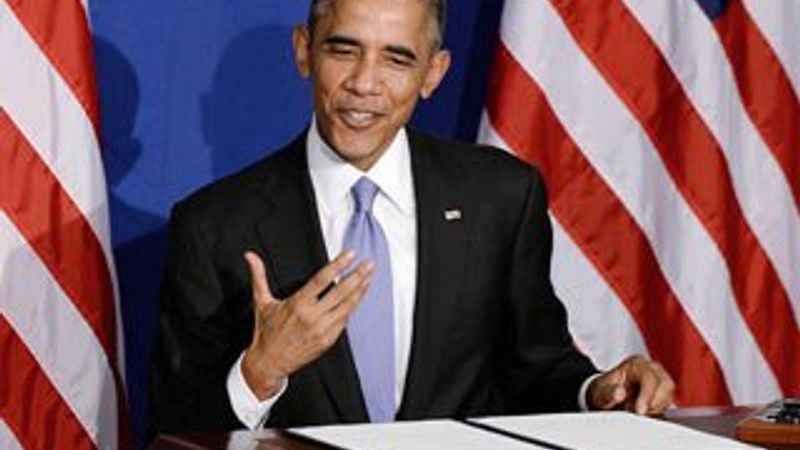 Obama: Kredi kartım reddedilince hesabı eşim ödedi