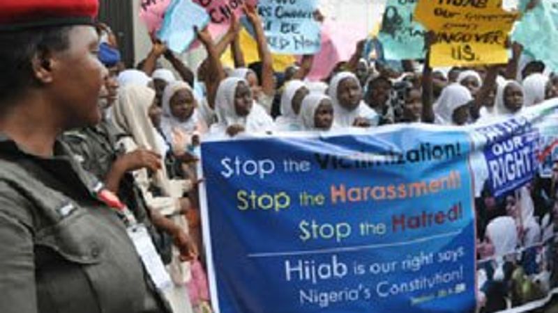 Nijerya'da başörtüsü yasağı onaylandı