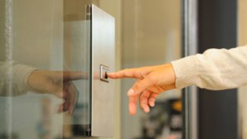 Asansörlere kimlik kartı uygulaması