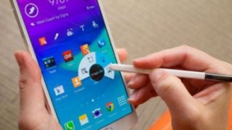 Samsung Galaxy Note 4 Türkiye'de satışa sunuldu