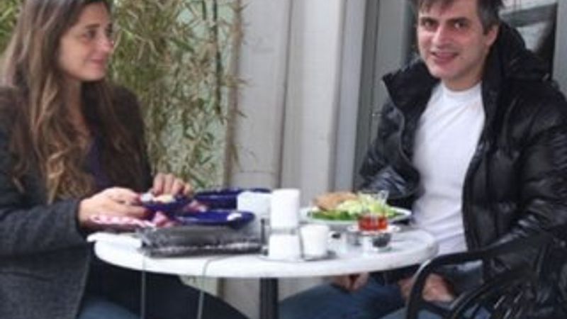 Teoman eşiyle barıştı