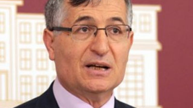 MHP'li Özcan Yeniçeri silahlandı İZLE