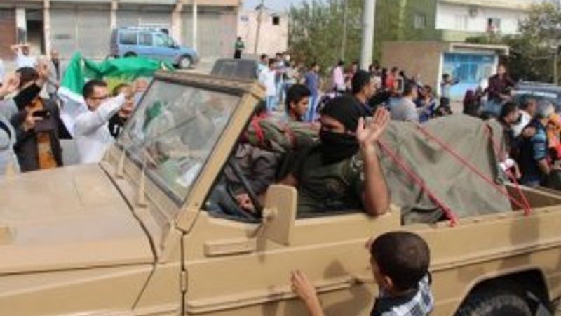 ABD üniformalı peşmergeler Kobani'ye gidiyor