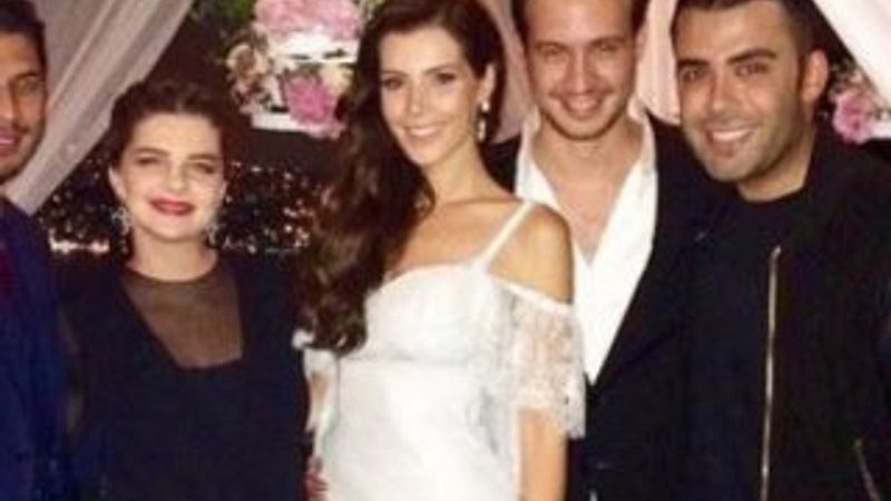 Hatice Şendil ve Burak Sağyaşar nişanlandı