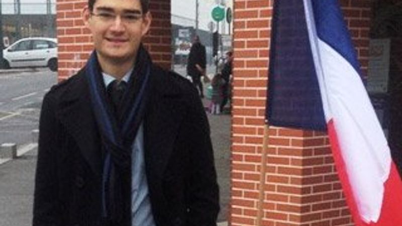 Müslüman olan Fransız siyasetçinin yasağı kalktı