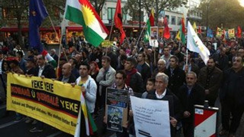 Avrupa'da Kobani yürüyüşleri