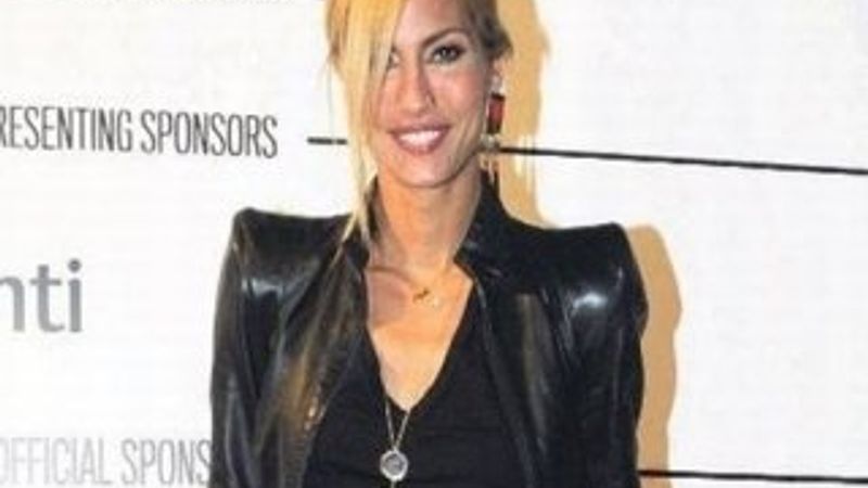 Çağla Şikel'in doğum günü alışverişi