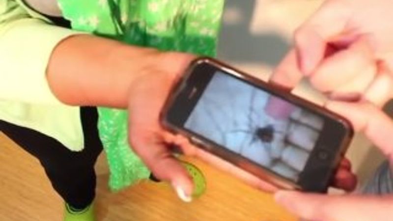 iPhone ile tuhaf illizyon gösterisi İZLE