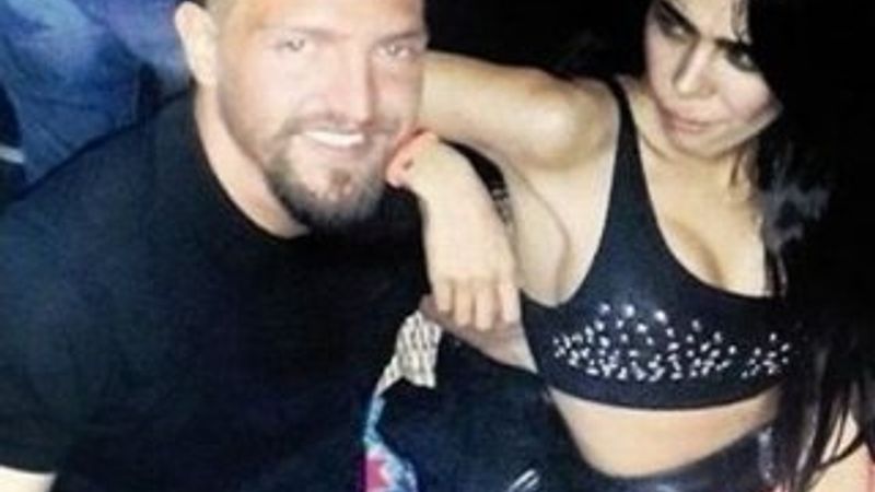 Caner Erkin Asena'ya Lamborghini aldı