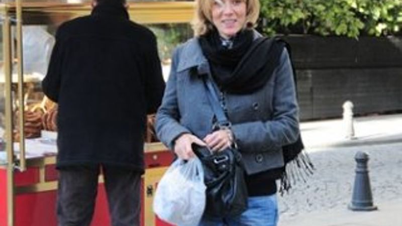 Bade İşçil ekranlara geri dönüyor