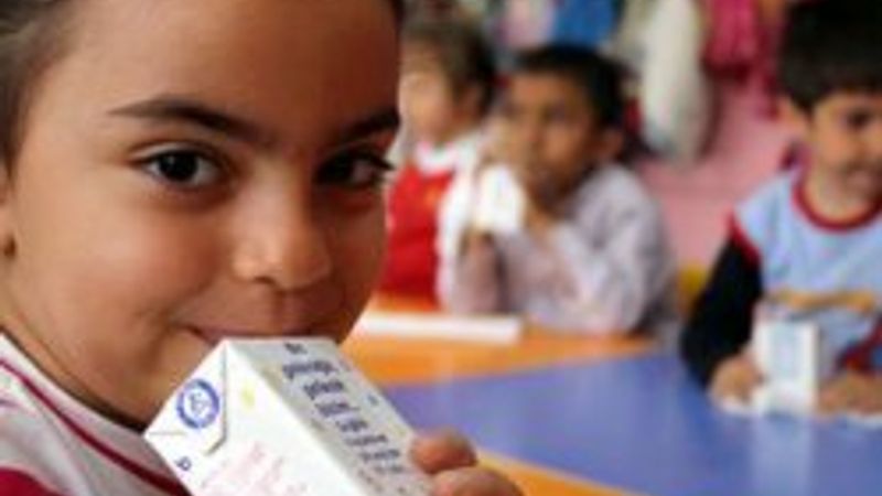 Okul sütü ihalesi yapıldı