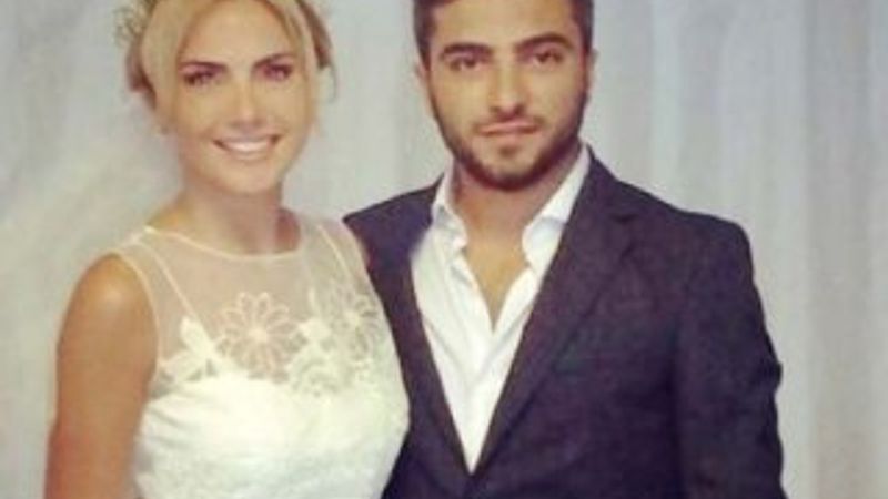 Ece Erken eşinin soyadını ve fotoğraflarını sildi