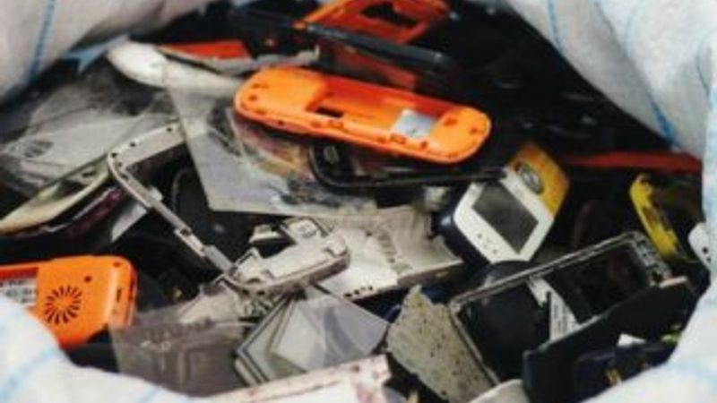 Eskiyen cep telefonları nereye gider