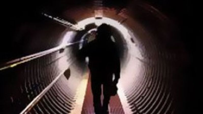 ABD'de yerin dibindeki daireler yok satıyor