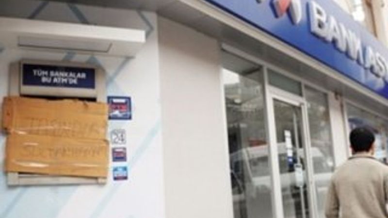 Bank Asya küçülmeye devam ediyor