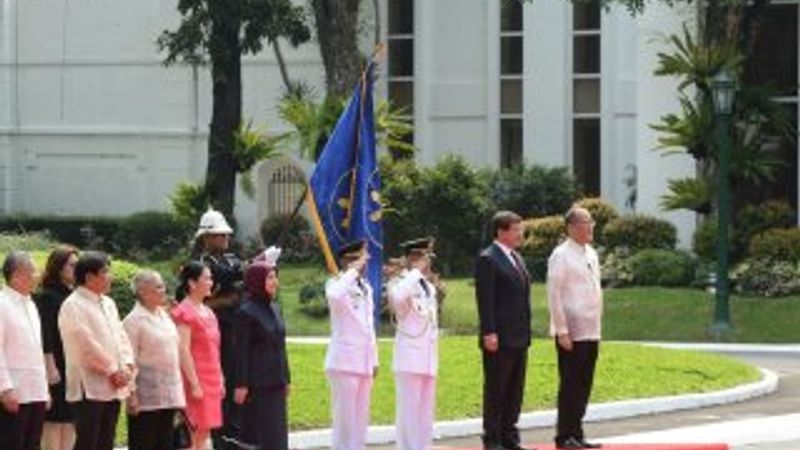 Başbakan Davutoğlu Filipinler’de