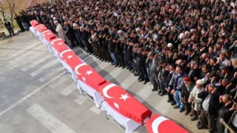 Ermenek madencilerinin cenaze töreninde acı feryat İZLE