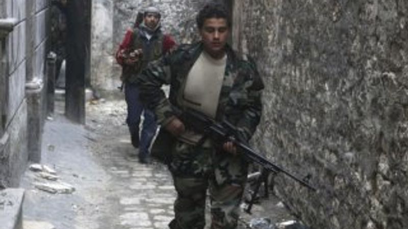 Halep koridoru kapandı