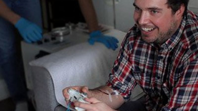 Oyunda vurulduklarında kanları akacak