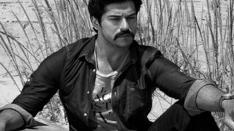 Burak Özçivit'in yeni dizisinden ilk tüyolar