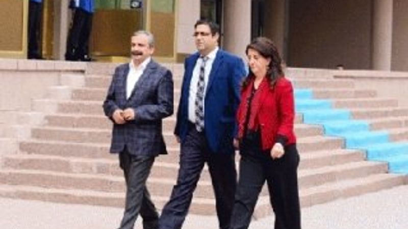 HDP'den Öcalan'a erken ziyaret