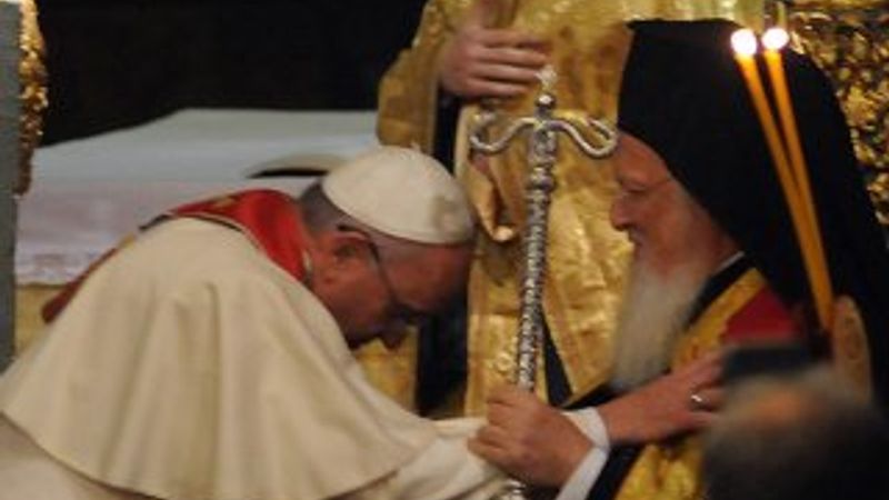 Papa İstanbul'da ayin yönetti