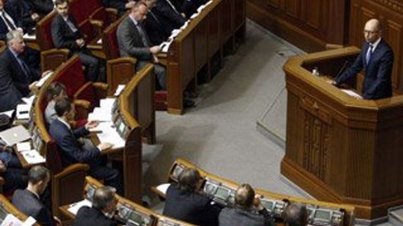 Ukrayna'da yeni hükümet görevde