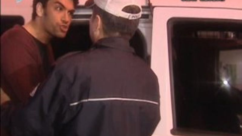 Gürbey İleri polisi yalvarttı İZLE