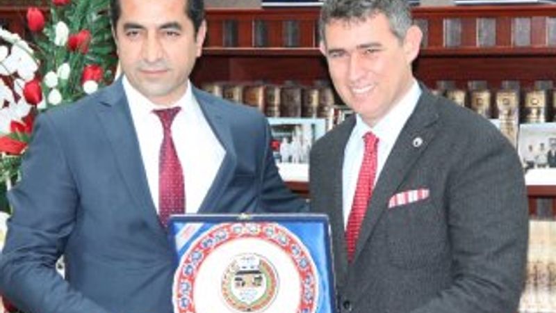 Metin Feyzioğlu: Siyasete girilmez, sürüklenilir