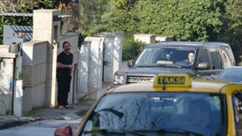 Cem Yılmaz yeni aşkı Ayşe Hatun Önal ile görüntülendi