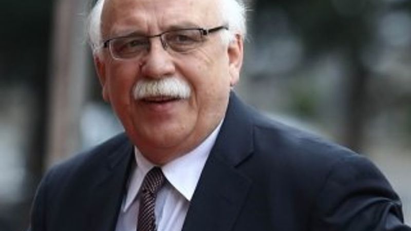 Nabi Avcı'dan Osmanlıca dersi açıklaması İZLE