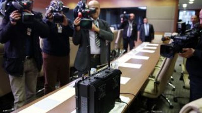 Meclis'teki istihbarat toplantısında jammer'lı önlem