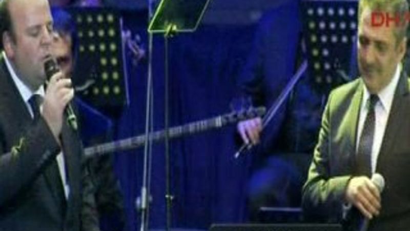 Yavuz Bingöl Şeb-i Arus'ta sahneye çıktı