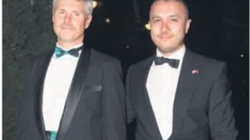 Amerikan konsolosla evlenecek olan Ramadan Hristiyan oldu