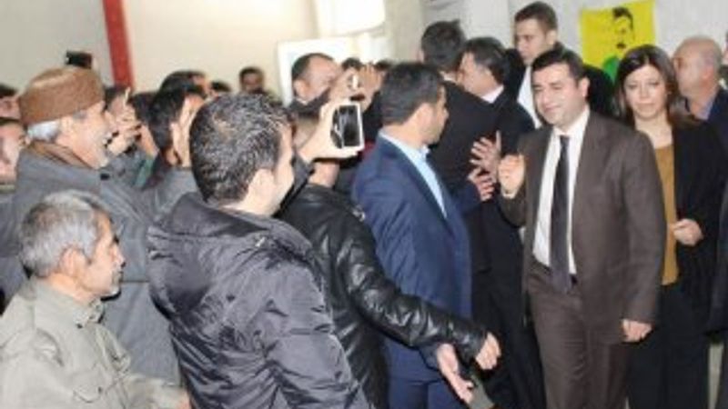 Selahattin Demirtaş Siirt'te zor anlar yaşadı