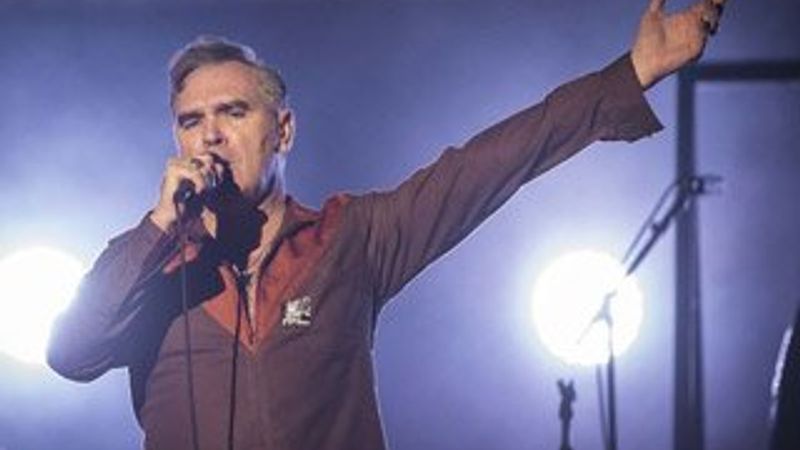 Morrissey İstanbul konserinde et ürünleri sattırmadı