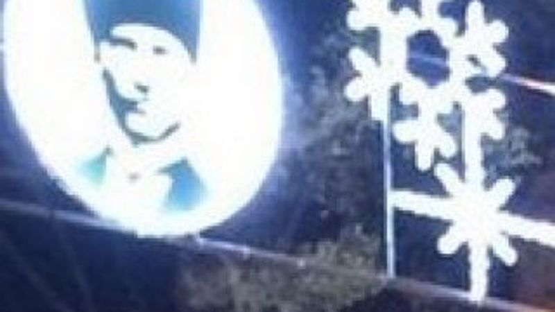 Bakırköy Belediyesi'nden Atatürk'lü yılbaşı süslemesi